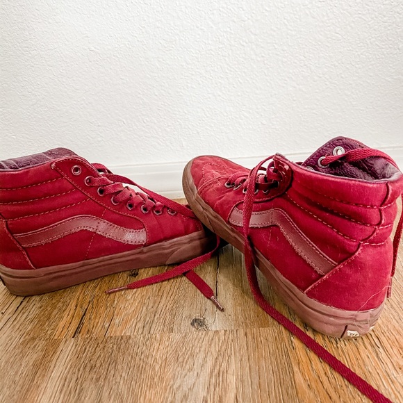 Shoes - Picture 1 of 1